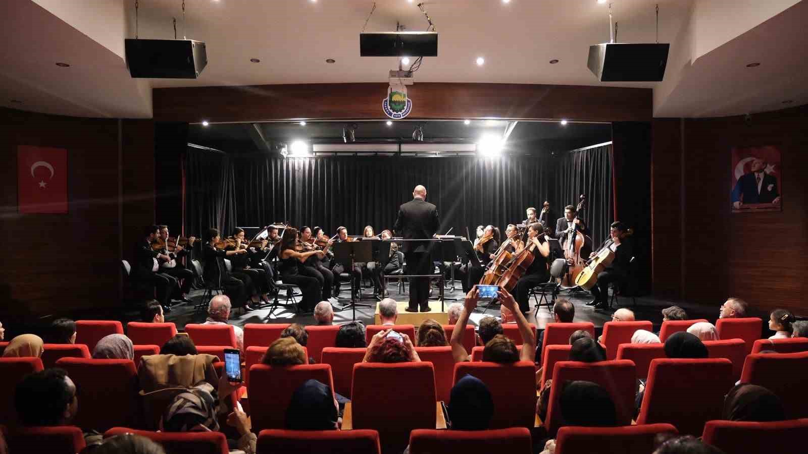 bursa bolge devlet senfoni orkestrasindan inegolde konser 0