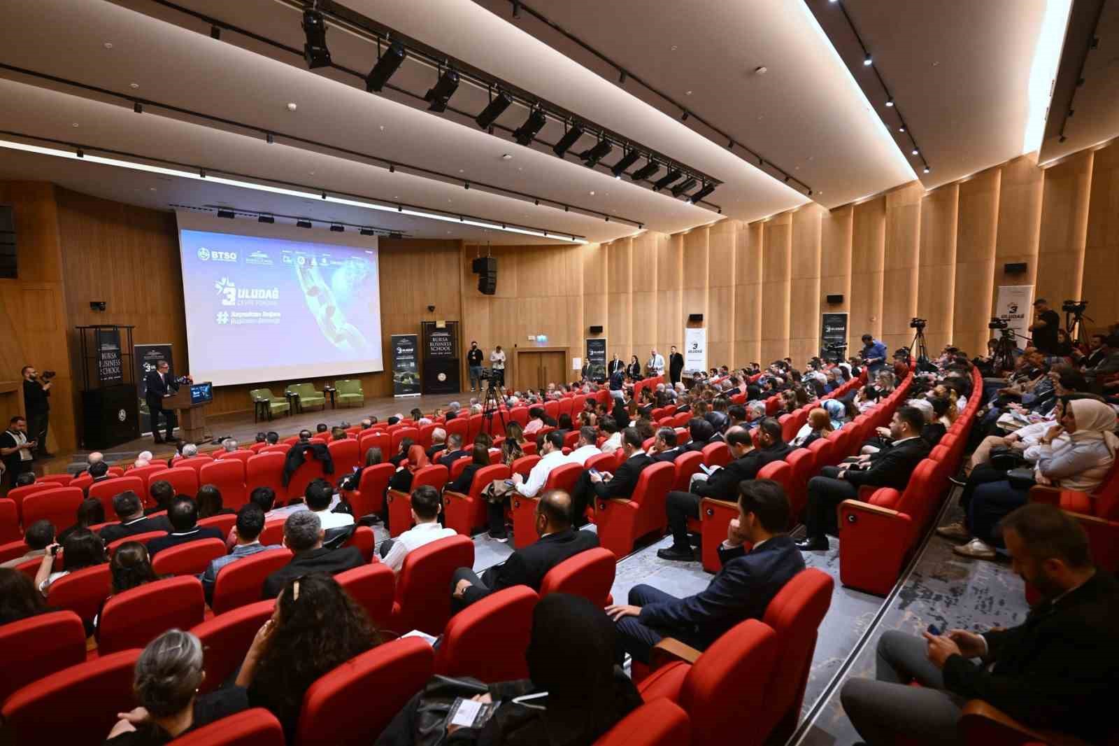 bursa business school uludag 3 cevre forumuna ev sahipligi yapti 2 FUsMir1h