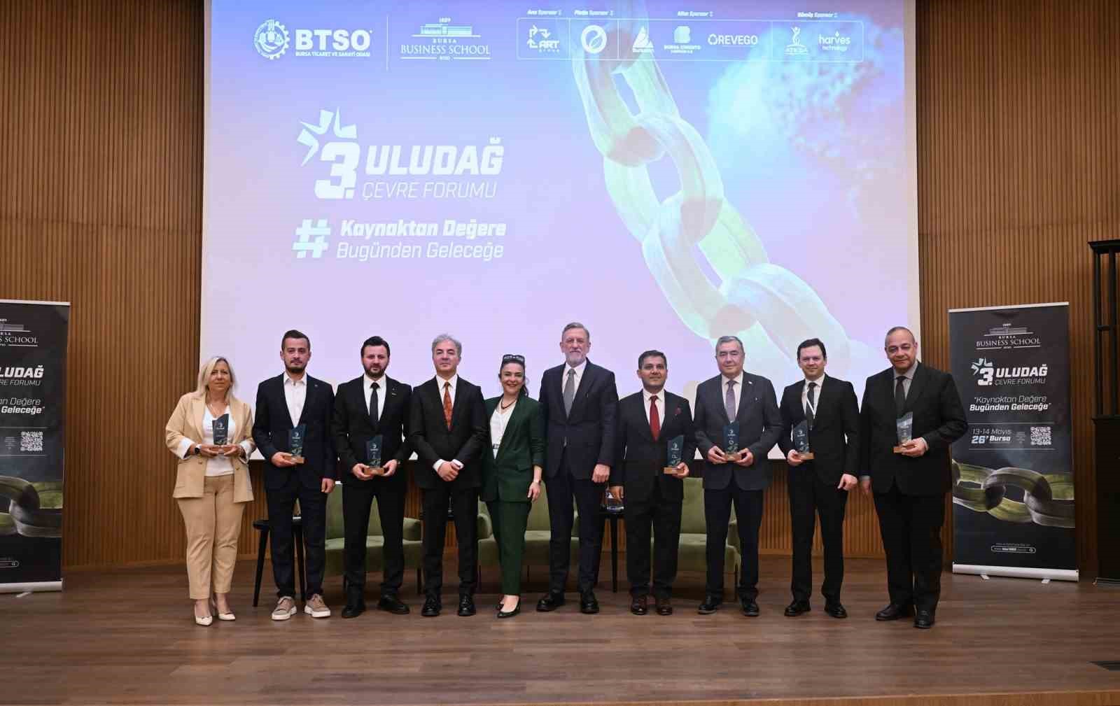 bursa business school uludag 3 cevre forumuna ev sahipligi yapti 4 SRegrQyq