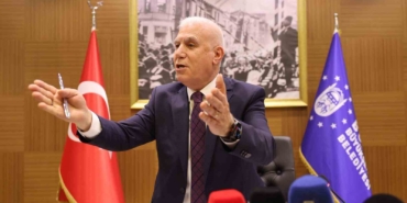 bursa-buyuksehir-belediye-baskani-bozbey-20-senedir-yapilmamis-hizmetleri-yapiyoruz-7dyu5LwD.jpg