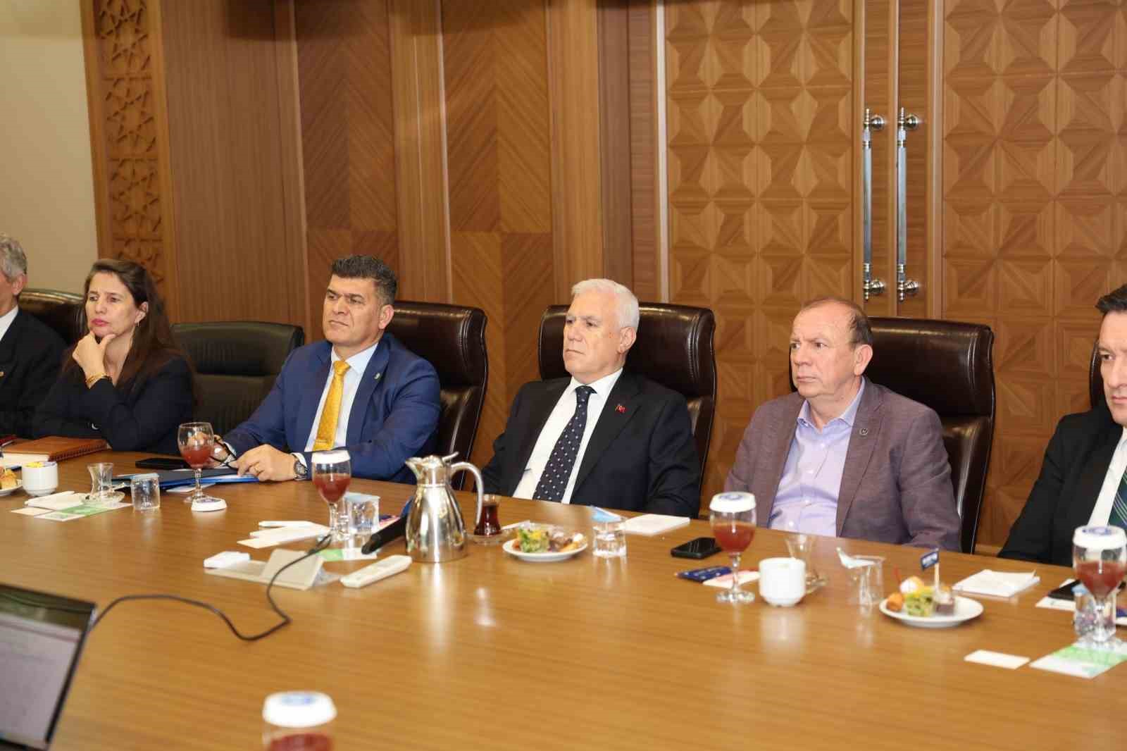 Bursa Büyükşehir Belediye Başkanı Bozbey: "Su tüketen sanayi tartışılmalı" 4 bursa buyuksehir belediye baskani bozbey su tuketen sanayi tartisilmali 0 ngEnajOe