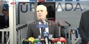 bursa-buyuksehir-belediye-baskani-bozbeye-saldiri-girisimi-kameralara-yansidi-YnTVXHpV.jpg