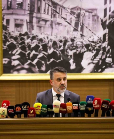 bursa-buyuksehir-belediyesi-2025-yili-faaliyet-raporuna-onay-WPLqKmn4.jpg