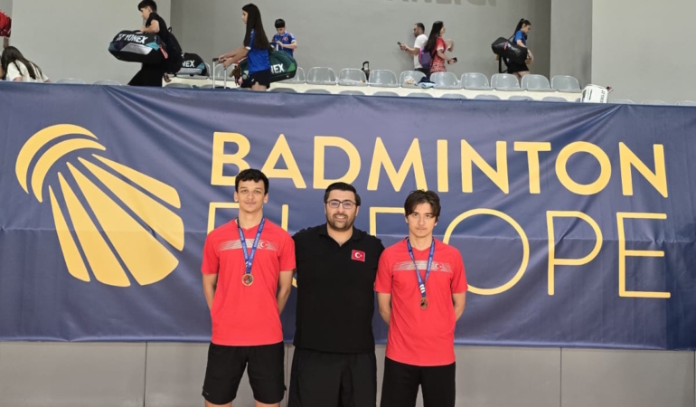 bursa-buyuksehir-belediyespor-badminton-istanbul-6-madalya