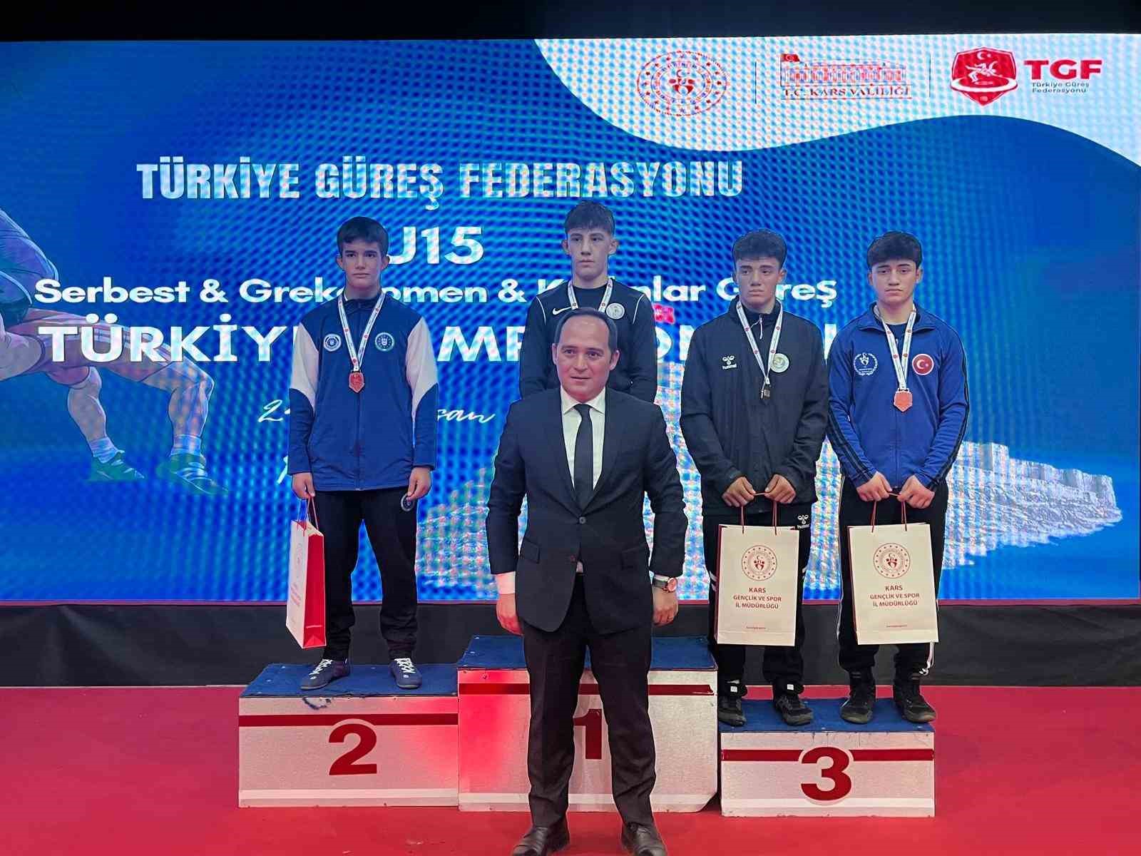 bursa buyuksehir belediyesporlu guresciler turkiye sampiyonasinda 3 madalya kazandi 2 PypIvLnP
