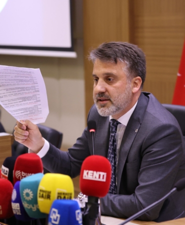 bursa-buyuksehir-meclisi-isten-cikarmalar-tartismasi-baskan-vekili-biba-veriler