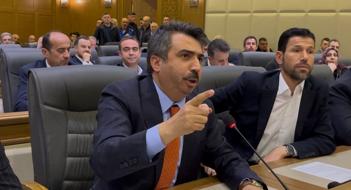 bursa buyuksehir meclisinde su zammi tekrar gundeme geldi tansiyon yukseldi 3 1vDpRNqp