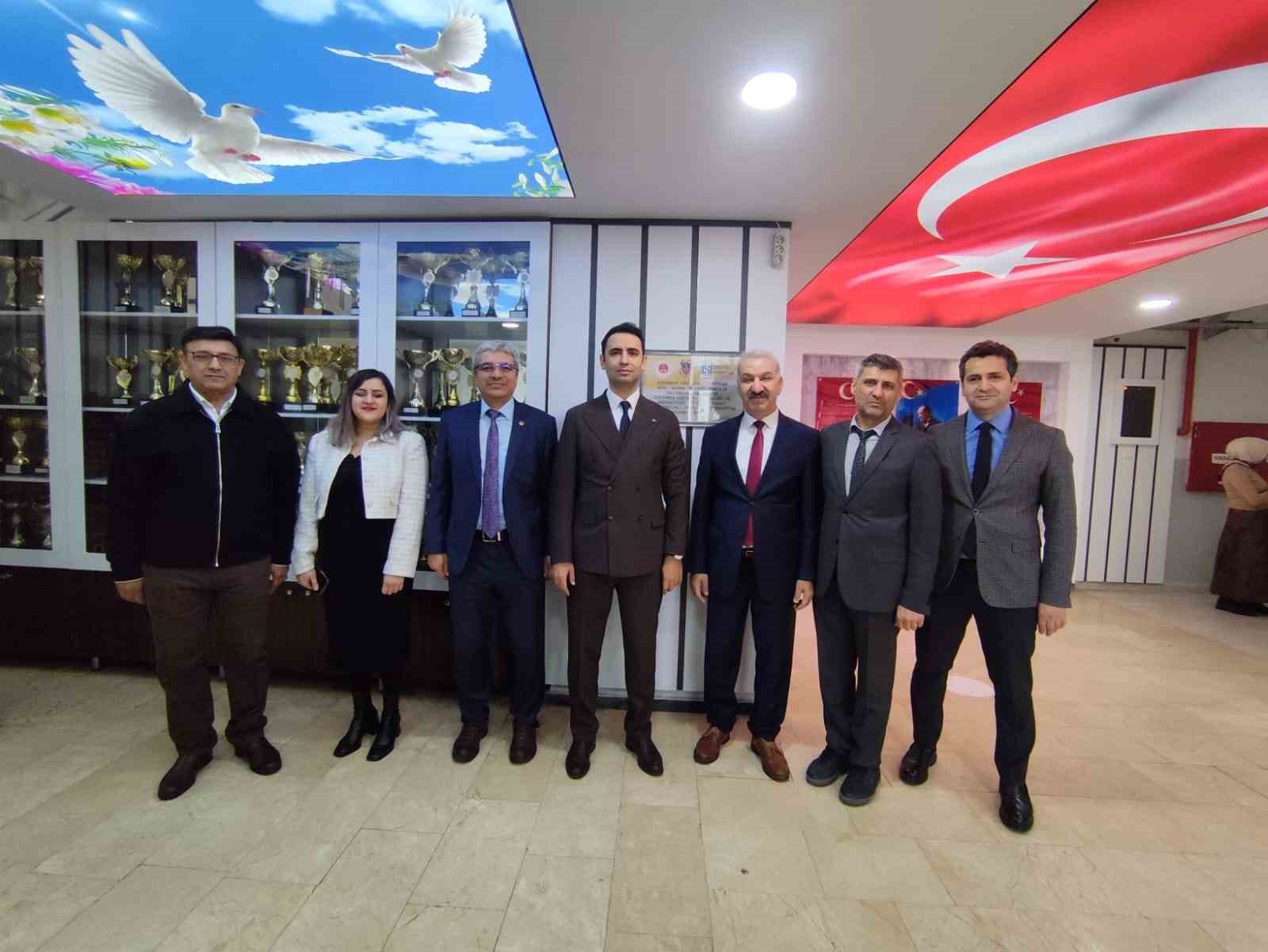 bursa cumhuriyet bassavciligi denetimli serbestlik mudurlugunden egitime destek 0
