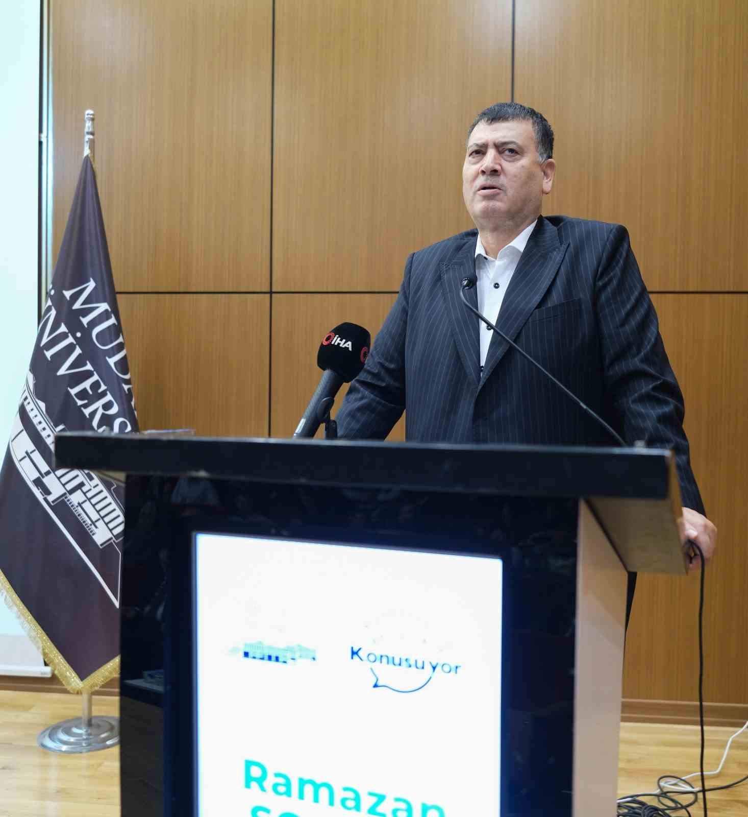 bursa cumhuriyet bassavcisi ramazan solmaz mudanya universitesinde genclerle bulustu 3 qAvtAMIM