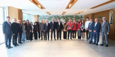 bursa-cumhuriyet-bassavcisi-ramazan-solmaz-mudanya-universitesinde-genclerle-bulustu-aJe36cv6.jpg