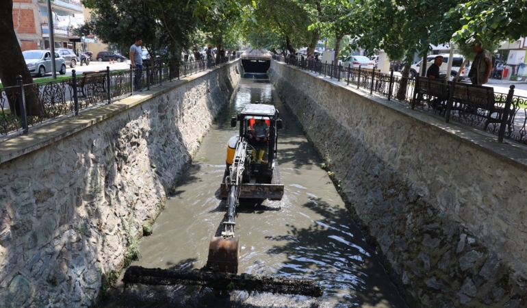 bursa-derelerde-temizlik-calismalari