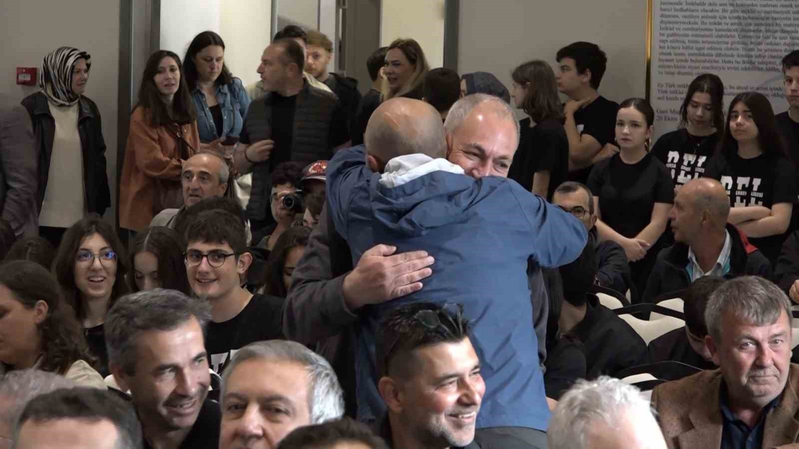 bursa erkek liseliler 143 pilav gununde bulustu 0 EsQp42bn