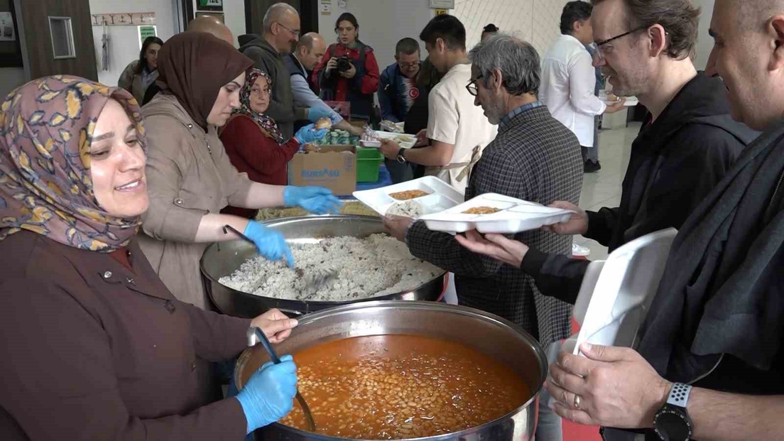 bursa erkek liseliler 143 pilav gununde bulustu 4 ZEiEFtXH