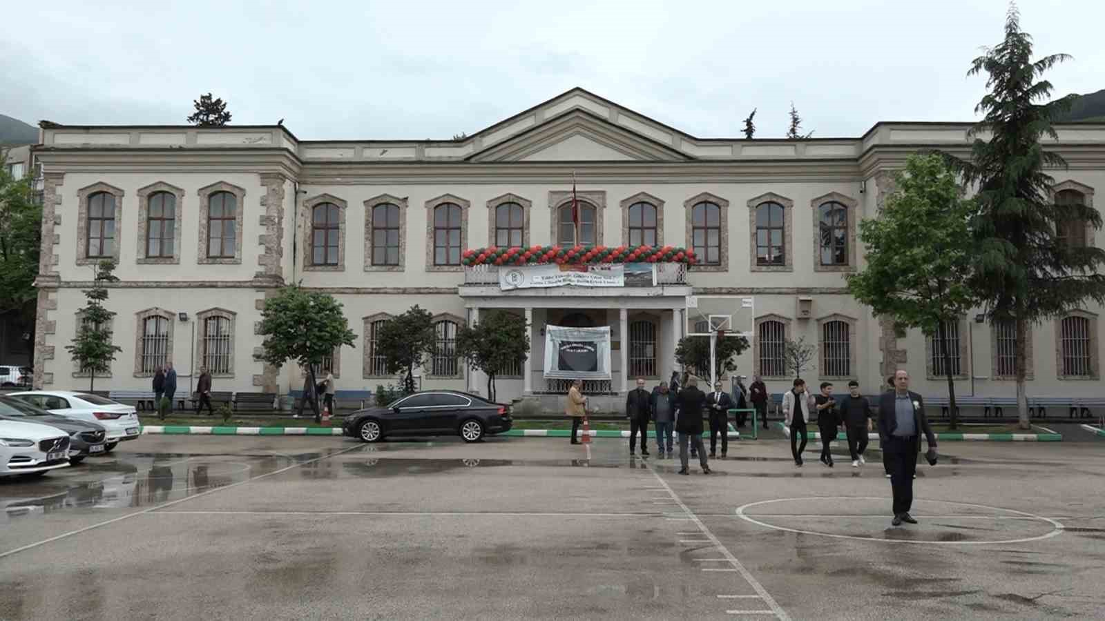 bursa erkek liseliler 143 pilav gununde bulustu 5 Nf7afacp