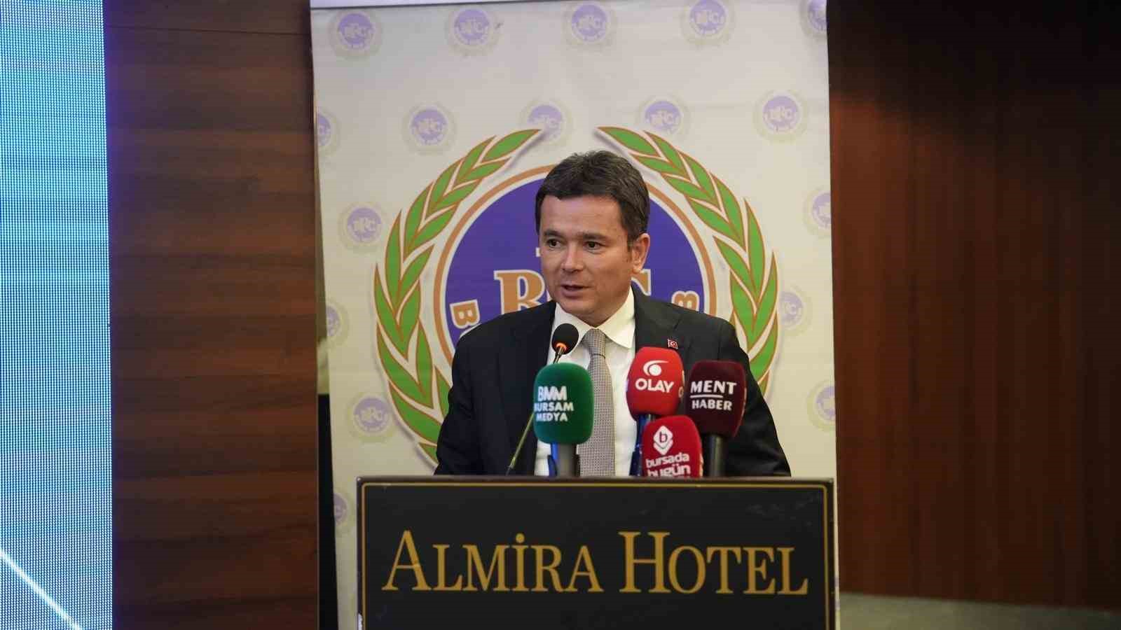 bursa fan clupte bayrak degisimi 4 5LQXZbKL