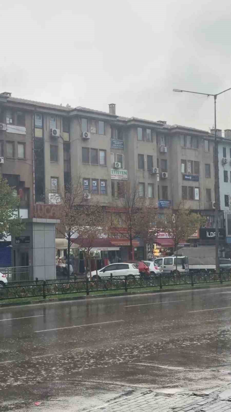 bursa hasretle bekledigi yagmura kavustu 1 PcplfG6Z