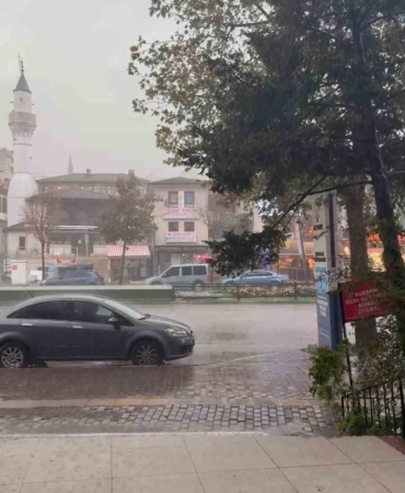 bursa-hasretle-bekledigi-yagmura-kavustu-NXkk9xEU.jpg