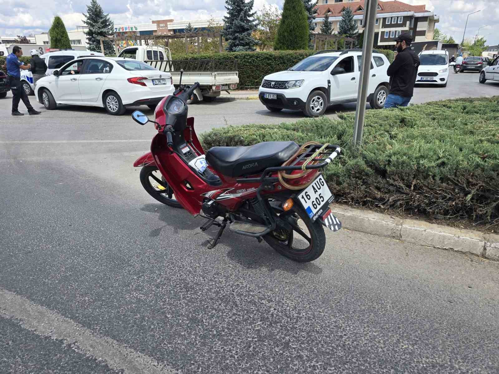 bursa inegolde otomobil motorsiklete carpti2 yarali 0 bt3v2jgy