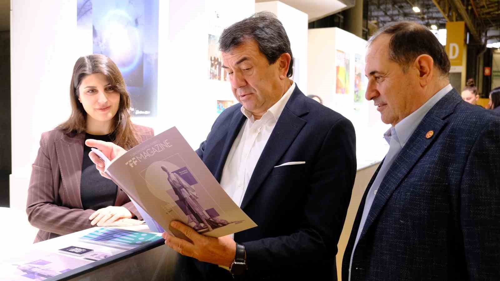 bursa is dunyasi pariste tekstil ve moda fuarlarinda 2 rKtQh1Zr