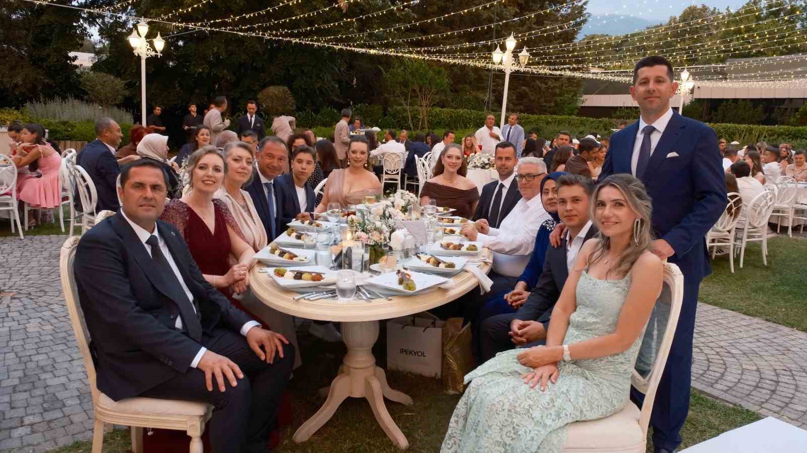 bursa is dunyasini bir araya getiren cemiyet 1 nJlr5cjI