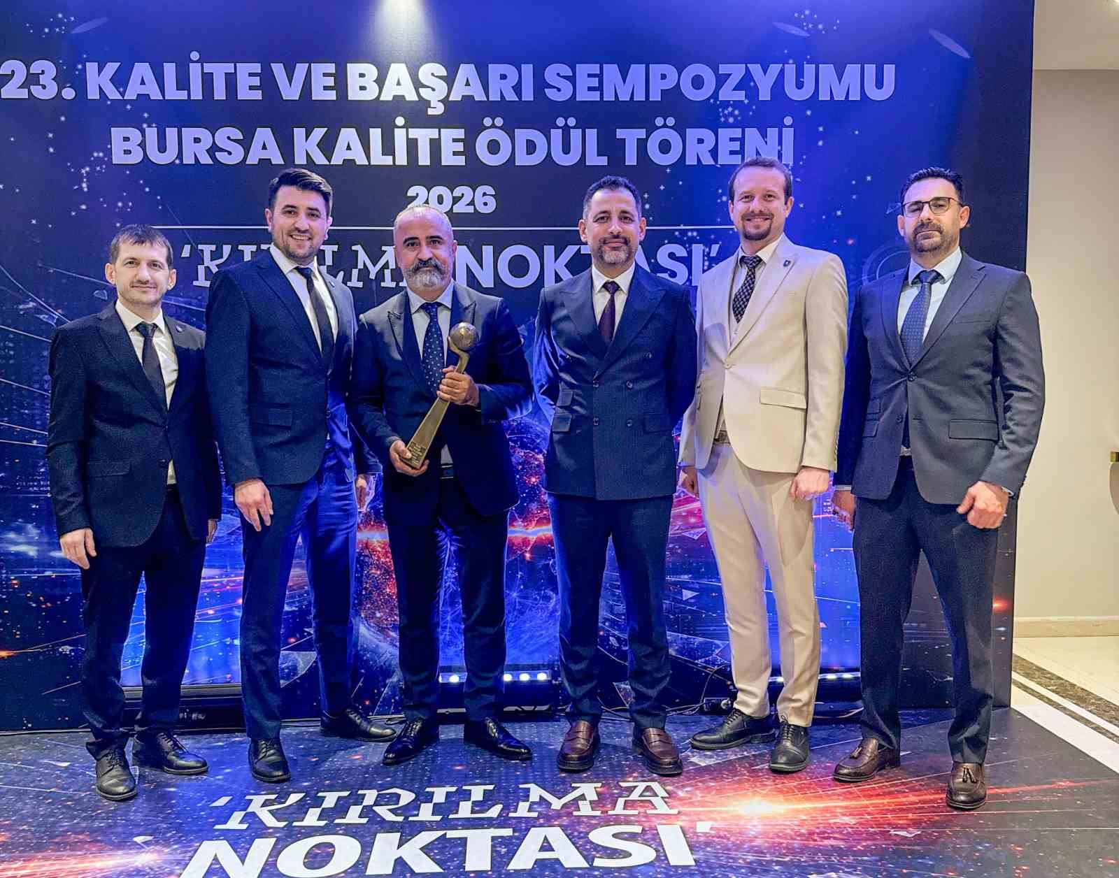 Bursa Kalite Büyük Ödülü’nü aldılar 4 bursa kalite buyuk odulunu aldilar 0