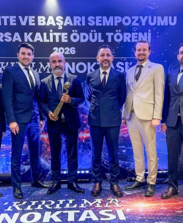 bursa-kalite-buyuk-odulunu-aldilar-8bWUN4jQ.jpg