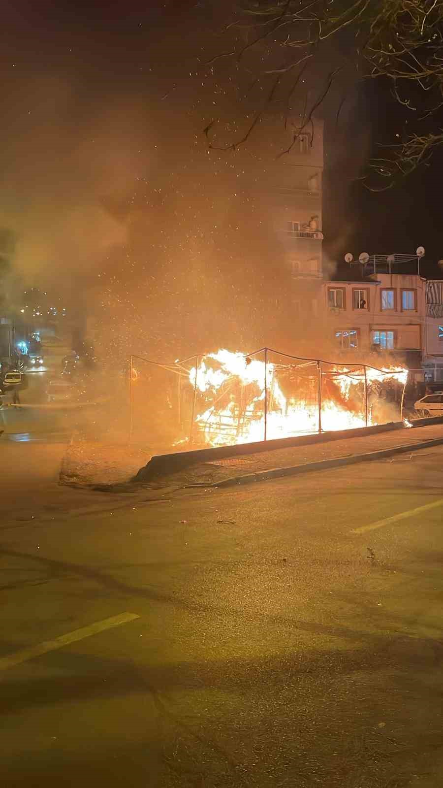 bursa korkutan yangin baraka ve minibus alev topuna dondu 8 HLaNhNZy