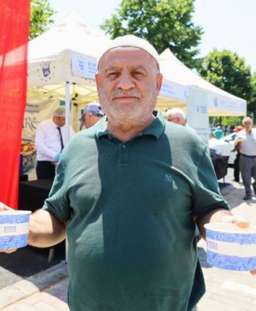 bursa-muharrem-ayi-asure-gelenegi-sirinevlerde-devam-etti