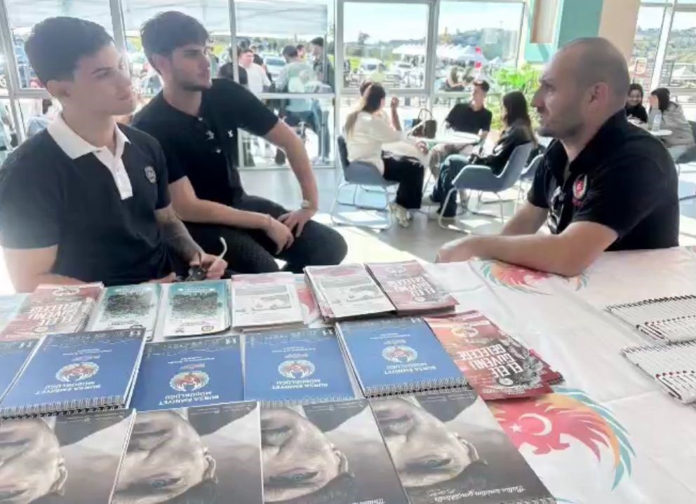 bursa polisi okul okul gezerek ogrencileri bilgilendirdi 1 NuFXAAH4