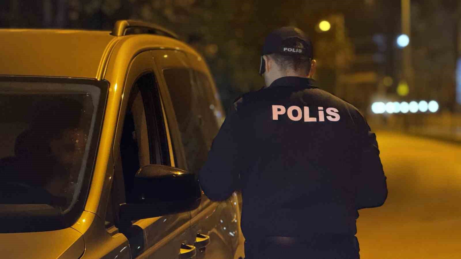 bursa polisi suca ve sucluya gecit vermiyor 0 NmLyHuLv