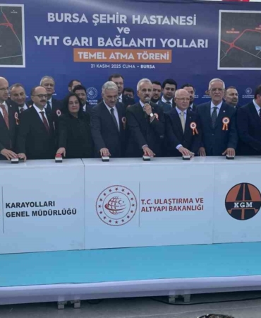 bursa-sehir-hastanesi-ve-yht-gari-baglanti-yollarinin-temeli-atildi-2Km2ehcD.jpg