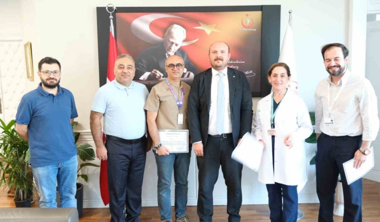 bursa-sehir-hastanesinde-anne-karninda-hayat-kurtaran-mudahale-DgBwFyGR.jpg