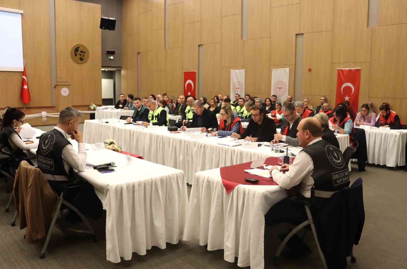 bursa sehir hastanesinde gercegini aratmayan deprem ve yangin tatbikati 4 f4uqlUN7
