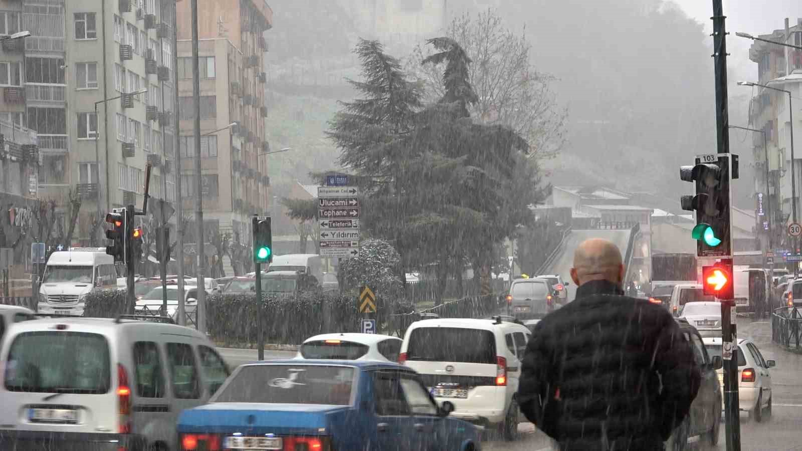 bursa sehir merkezi de beyazlara burundu 0 zLdlOFJ2
