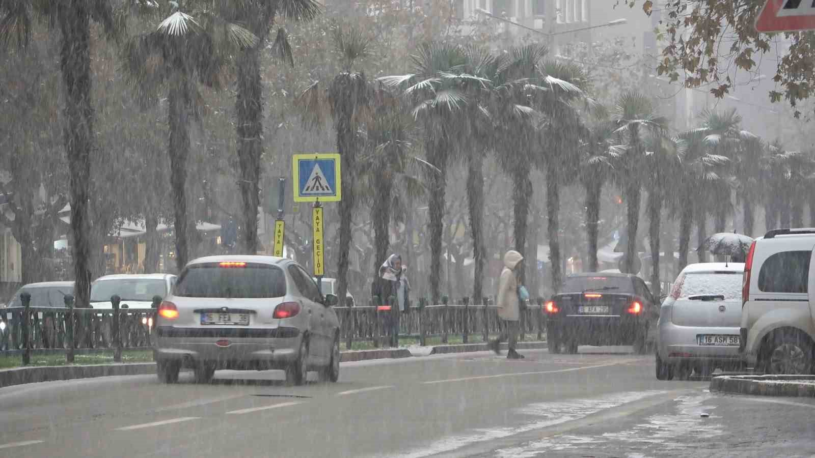 bursa sehir merkezi de beyazlara burundu 3 jVQp6NHT