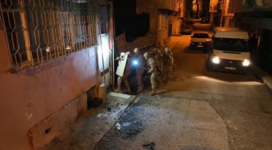 bursa semalarinda helikopter ve ihalar uyusturucu tacirleri icin uctu 6 pqbetL2Q