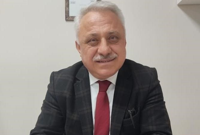 bursa siyasetinin taninan ismi eczaci ayhan ozbek hayatini kaybetti 0 Q4HCmDki