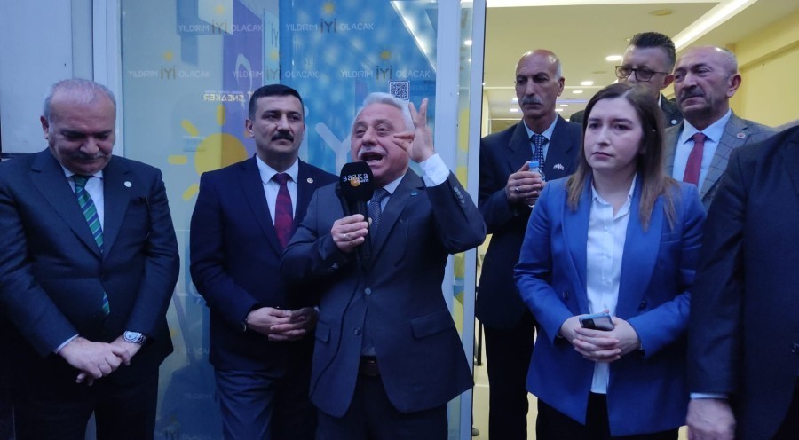 bursa siyasetinin taninan ismi eczaci ayhan ozbek hayatini kaybetti 1 Q5UjBZwL