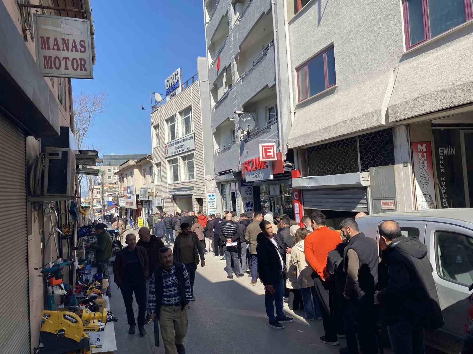 Bursa Şoförler Odası Başkanı Çakır: "APP plaka kaçak plakadır, mühürlü plakalarla ilgili sorun yok" 10 bursa soforler odasi baskani cakir app plaka kacak plakadir muhurlu plakalarla ilgili sorun yok AkWpGIUV