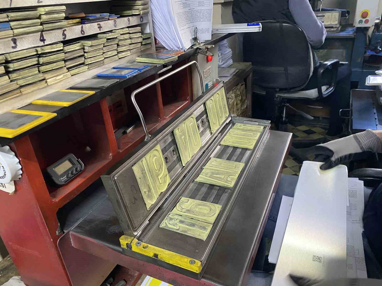 Bursa Şoförler Odası Başkanı Çakır: "APP plaka kaçak plakadır, mühürlü plakalarla ilgili sorun yok" 8 bursa soforler odasi baskani cakir app plaka kacak plakadir muhurlu plakalarla ilgili sorun yok r28irZMz