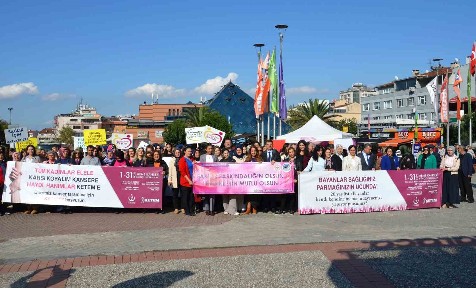 bursa surlarinda meme kanseri farkindaligi 3 QwsVmUyc