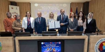 bursa-ticaret-borsasi-ile-gursu-belediyesi-genc-kadin-girisimciler-icin-guclerini-birlestirdi-uwTpNpkZ.jpg