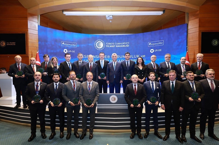 Bursa Ticaret Borsası’nın Gıda Ur-Ge Projesine Ticaret Bakanlığı’ndan "En İyi Çıkış Yapan Ur-Ge" ödülü 4 bursa ticaret borsasinin gida ur ge projesine ticaret bakanligindan en iyi cikis yapan ur ge odulu