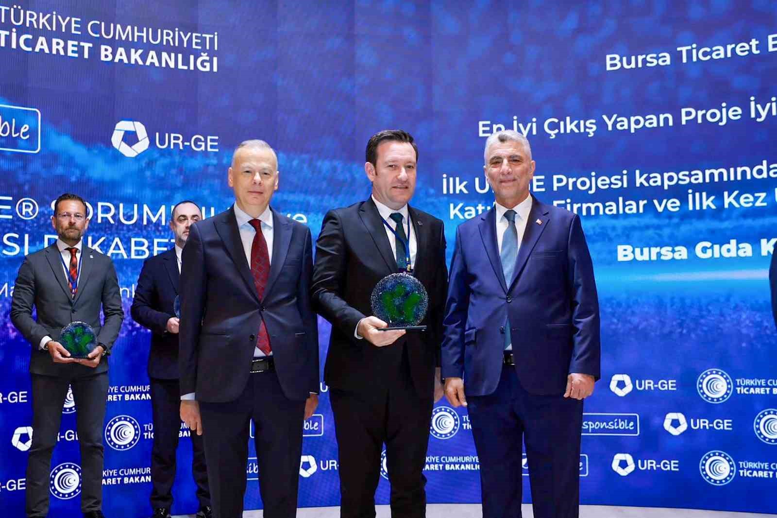 Bursa Ticaret Borsası’nın Gıda Ur-Ge Projesine Ticaret Bakanlığı’ndan "En İyi Çıkış Yapan Ur-Ge" ödülü 5 bursa ticaret borsasinin gida ur ge projesine ticaret bakanligindan en iyi cikis yapan ur ge odulu hO4fvB4N