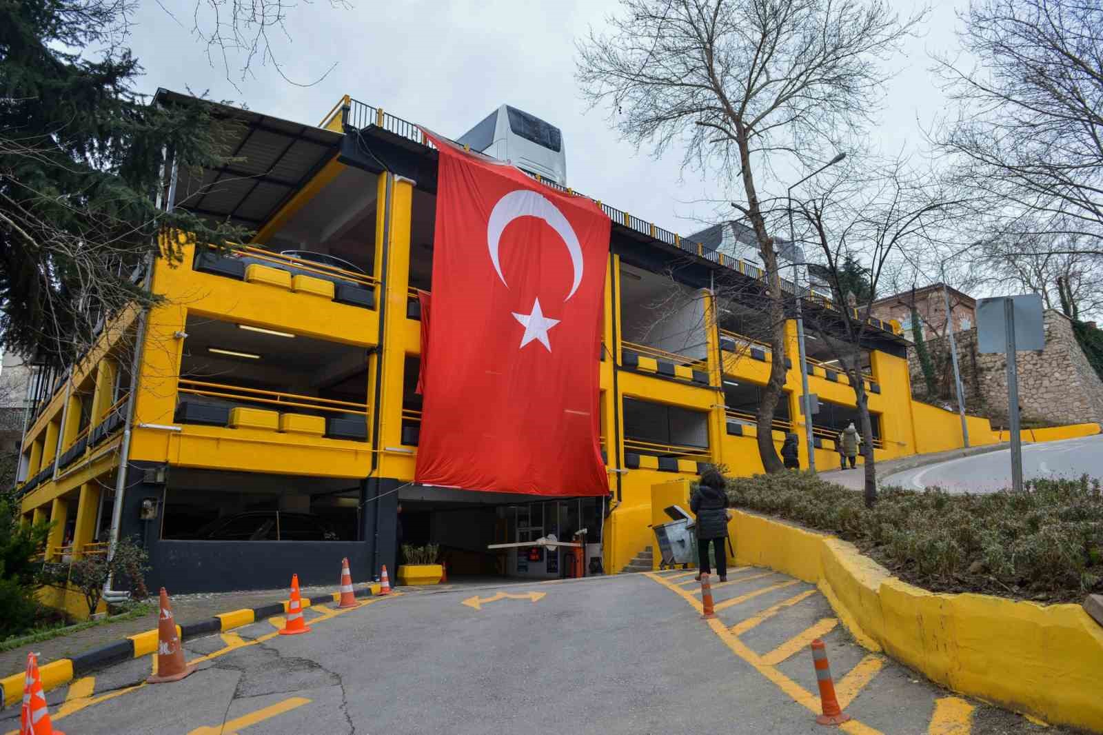bursa turk bayraklariyla donatildi 1 mfmXDgeV