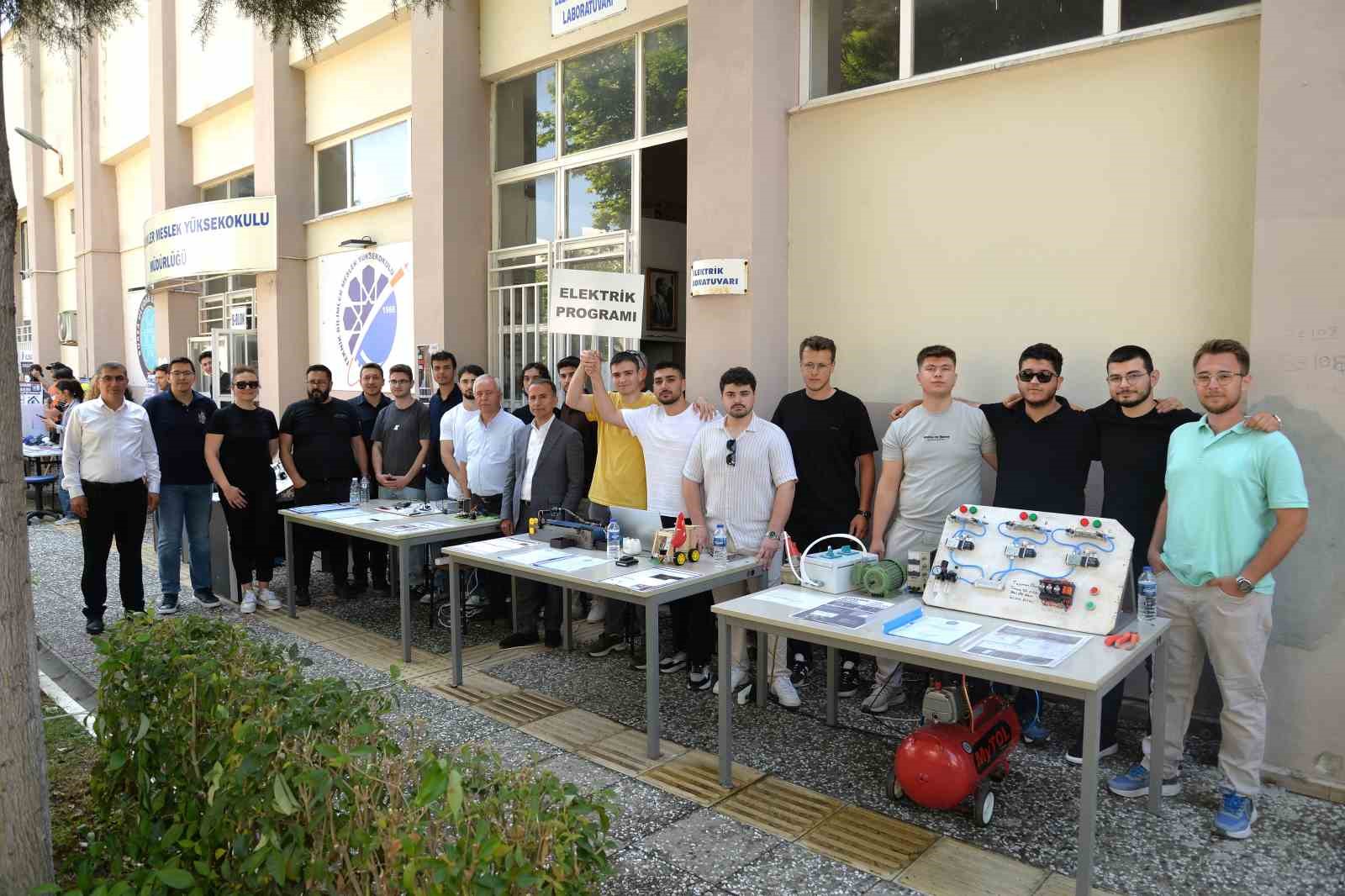 bursa uludag universitesinde yilsonu proje senligi 1 qKQz3cM2