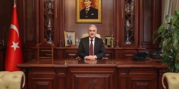 bursa-valisi-ayyildizdan-bayram-mesaji-Vm4LUU3p.jpg