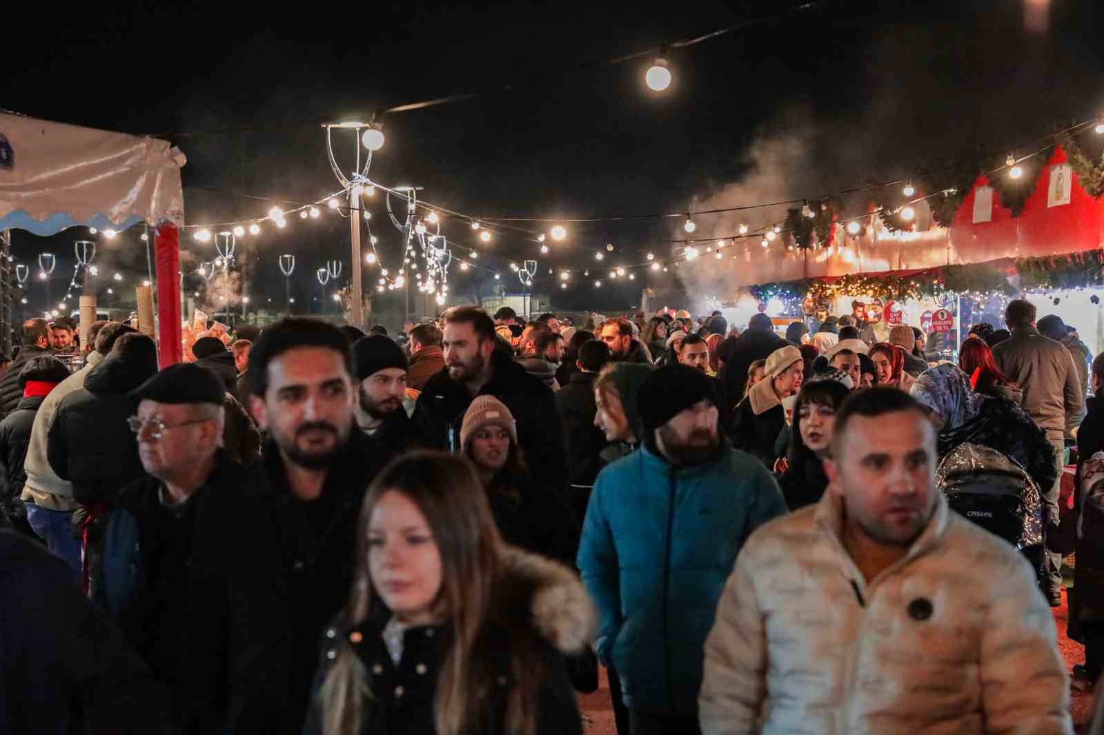 bursa yeni yil meydaninda yilbasi coskusu 4 4RvTZGjL