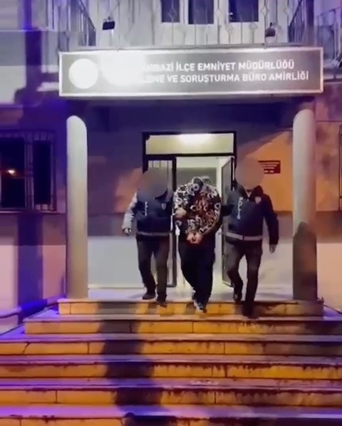 bursada 1 kilo 280 gram esrar ele gecirildi 1 9tw1zCRA