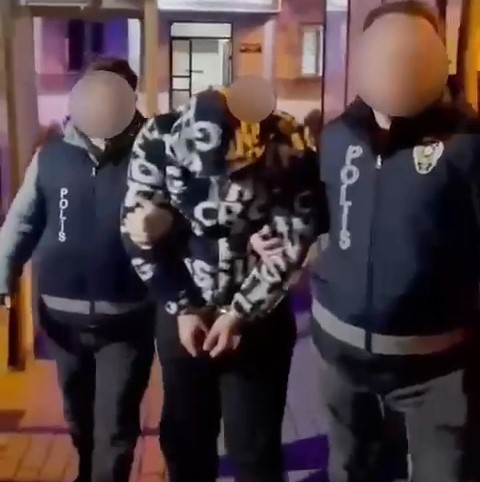 bursada 1 kilo 280 gram esrar ele gecirildi 2 5sjXsuDt